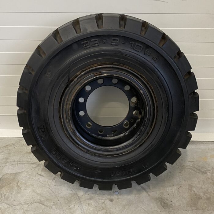 Watts Kargo 23x9-10 täisrehv veljega