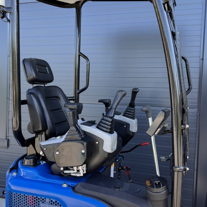Rippa R18 miniekskavaatorid müüa