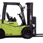Clark GTS30L Gas Forklift - Image 2