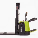 Clark RSE16 Stacker - Image 4