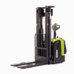 Clark RSE16 Stacker - Image 2